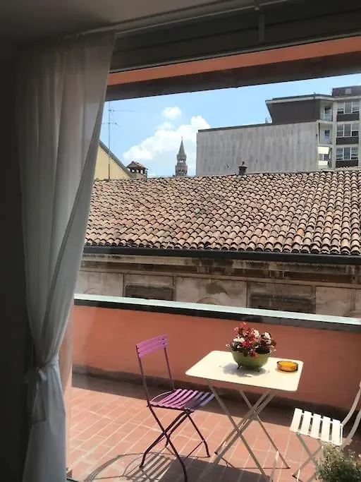 Loft Teatro Politeama - Intero Appartamento In Centro Storico Con Vista Cremona 0*,