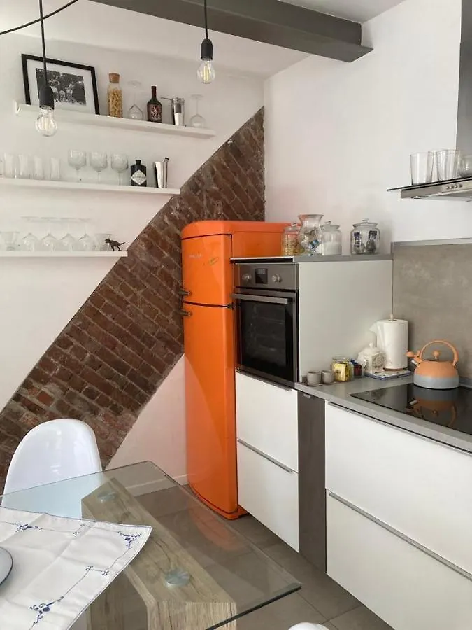 Apartment Loft Teatro Politeama - Intero Appartamento In Centro Storico Con Vista Cremona Italy